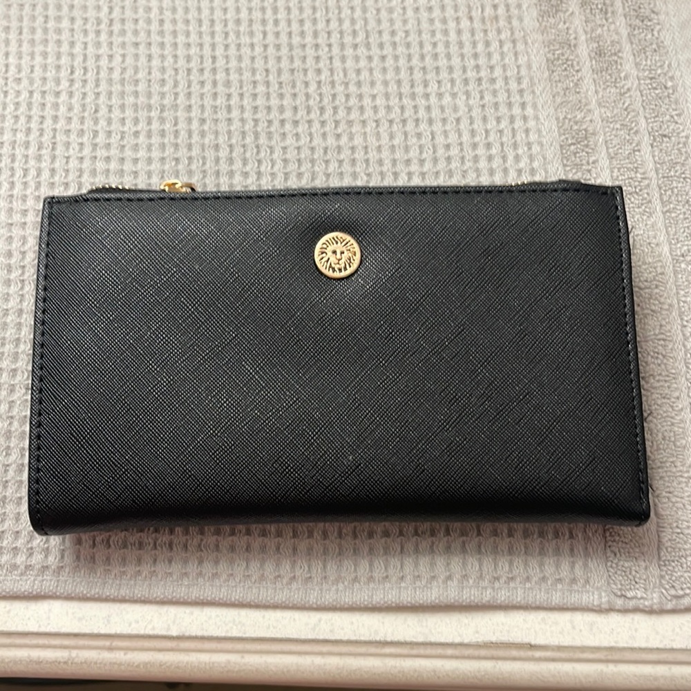 Anne Klein black wallet excellent condition